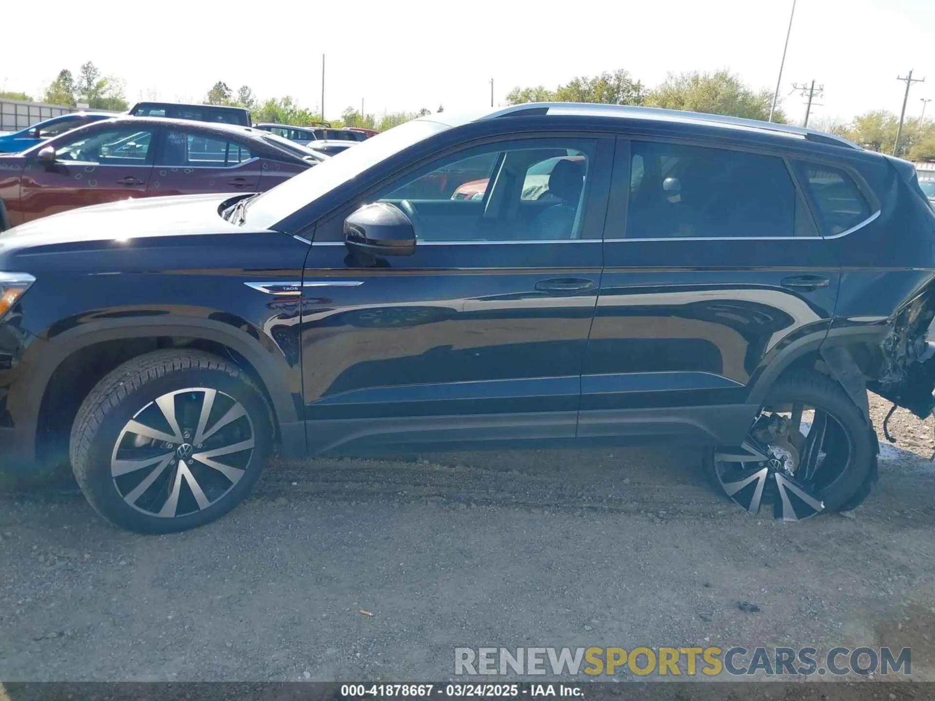 14 fotografías del automóvil dañado 3VVSX7B22RM016868 VOLKSWAGEN TAOS 2024