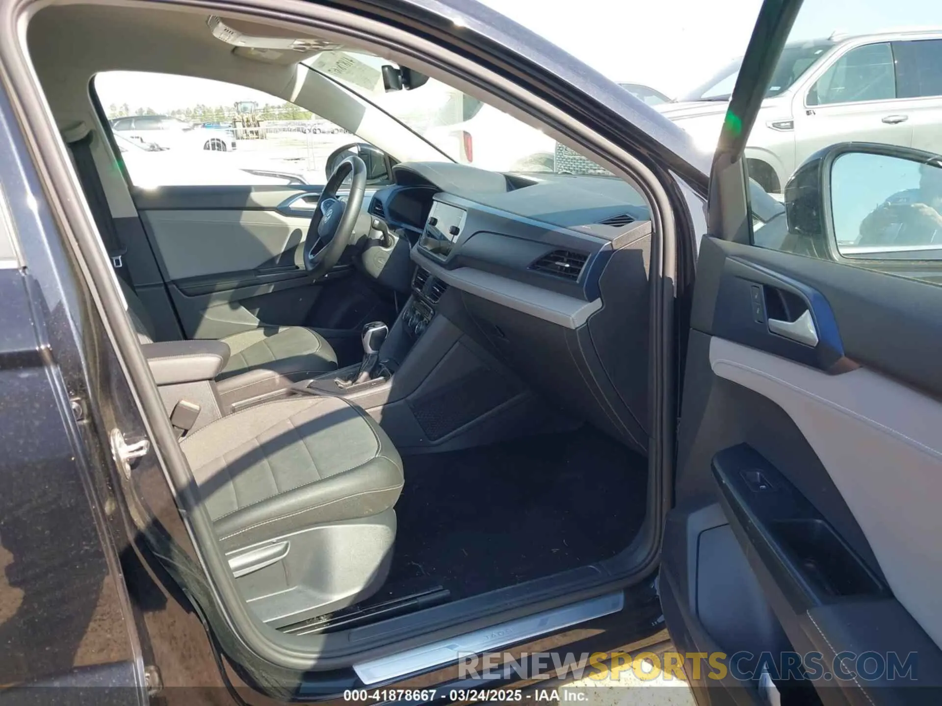 5 fotografías del automóvil dañado 3VVSX7B22RM016868 VOLKSWAGEN TAOS 2024