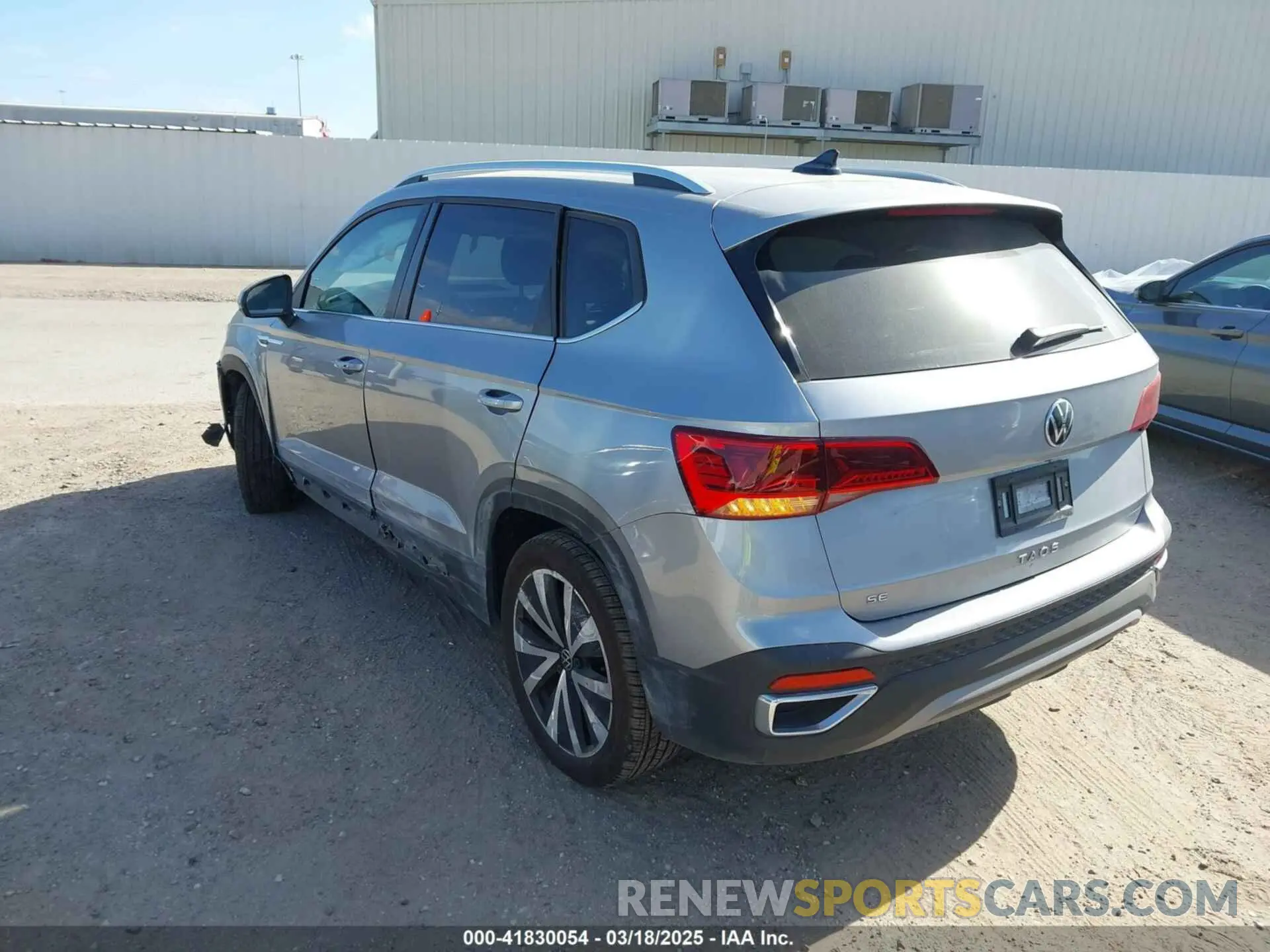 3 fotografías del automóvil dañado 3VVSX7B23RM118342 VOLKSWAGEN TAOS 2024