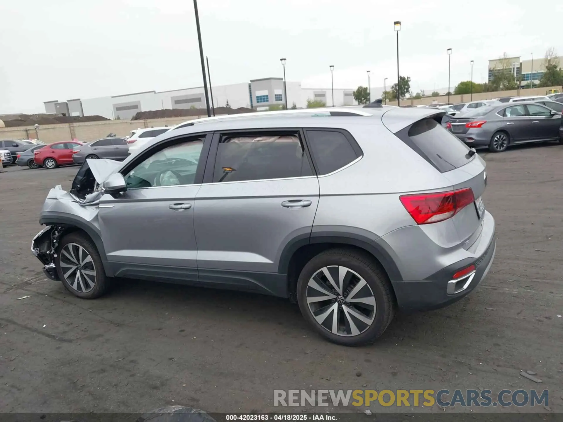 15 fotografías del automóvil dañado 3VVSX7B24RM068292 VOLKSWAGEN TAOS 2024