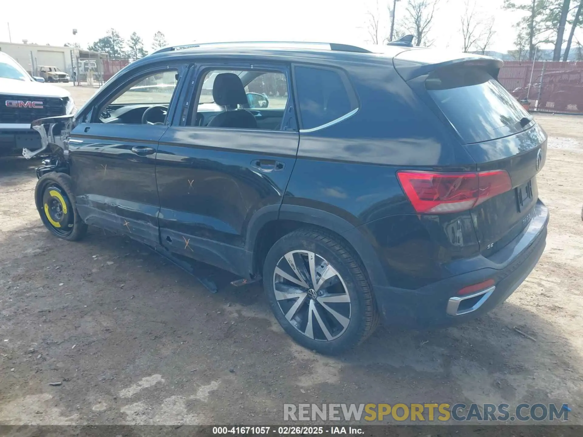 3 fotografías del automóvil dañado 3VVSX7B27RM008622 VOLKSWAGEN TAOS 2024
