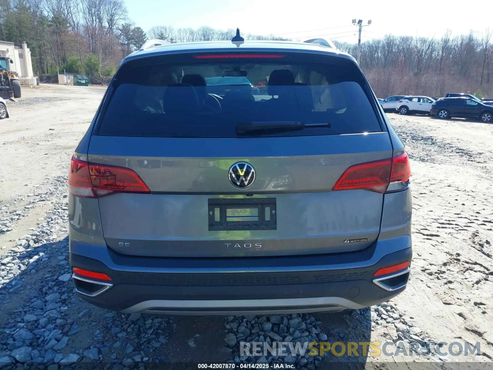17 fotografías del automóvil dañado 3VVVX7B20RM040650 VOLKSWAGEN TAOS 2024