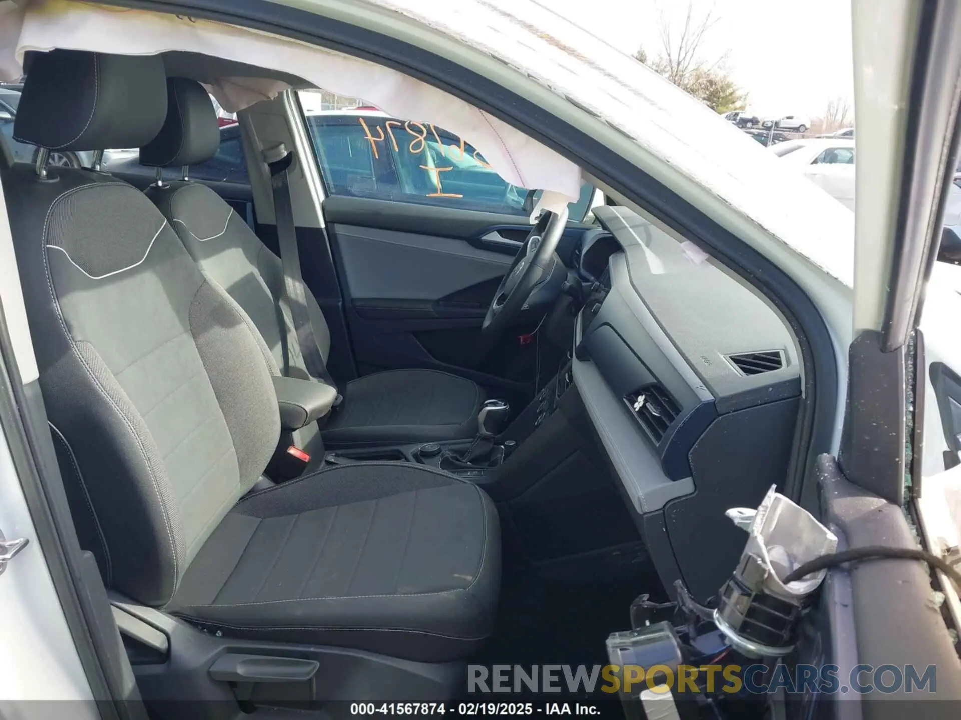 5 fotografías del automóvil dañado 3VVVX7B23RM061220 VOLKSWAGEN TAOS 2024