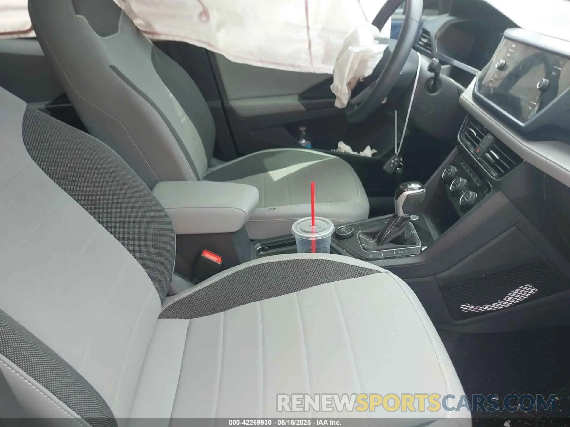 5 fotografías del automóvil dañado 3VVVX7B28RM028777 VOLKSWAGEN TAOS 2024