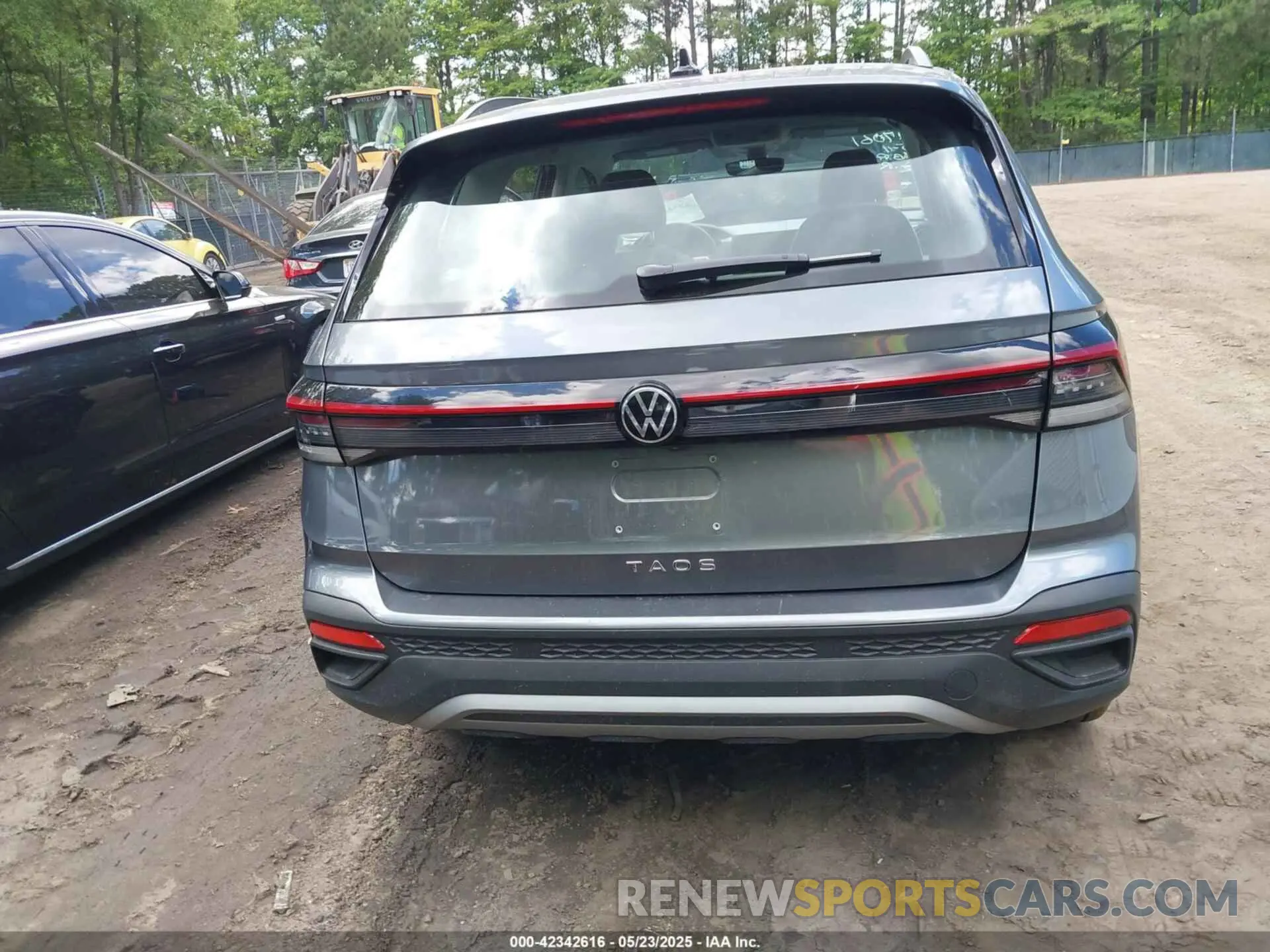 17 fotografías del automóvil dañado 3VV5C7B23SM012634 VOLKSWAGEN TAOS 2025