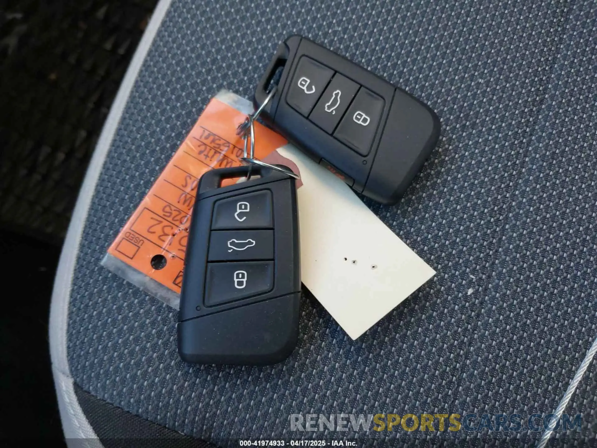 11 fotografías del automóvil dañado 3VV8C7B2XSM015561 VOLKSWAGEN TAOS 2025