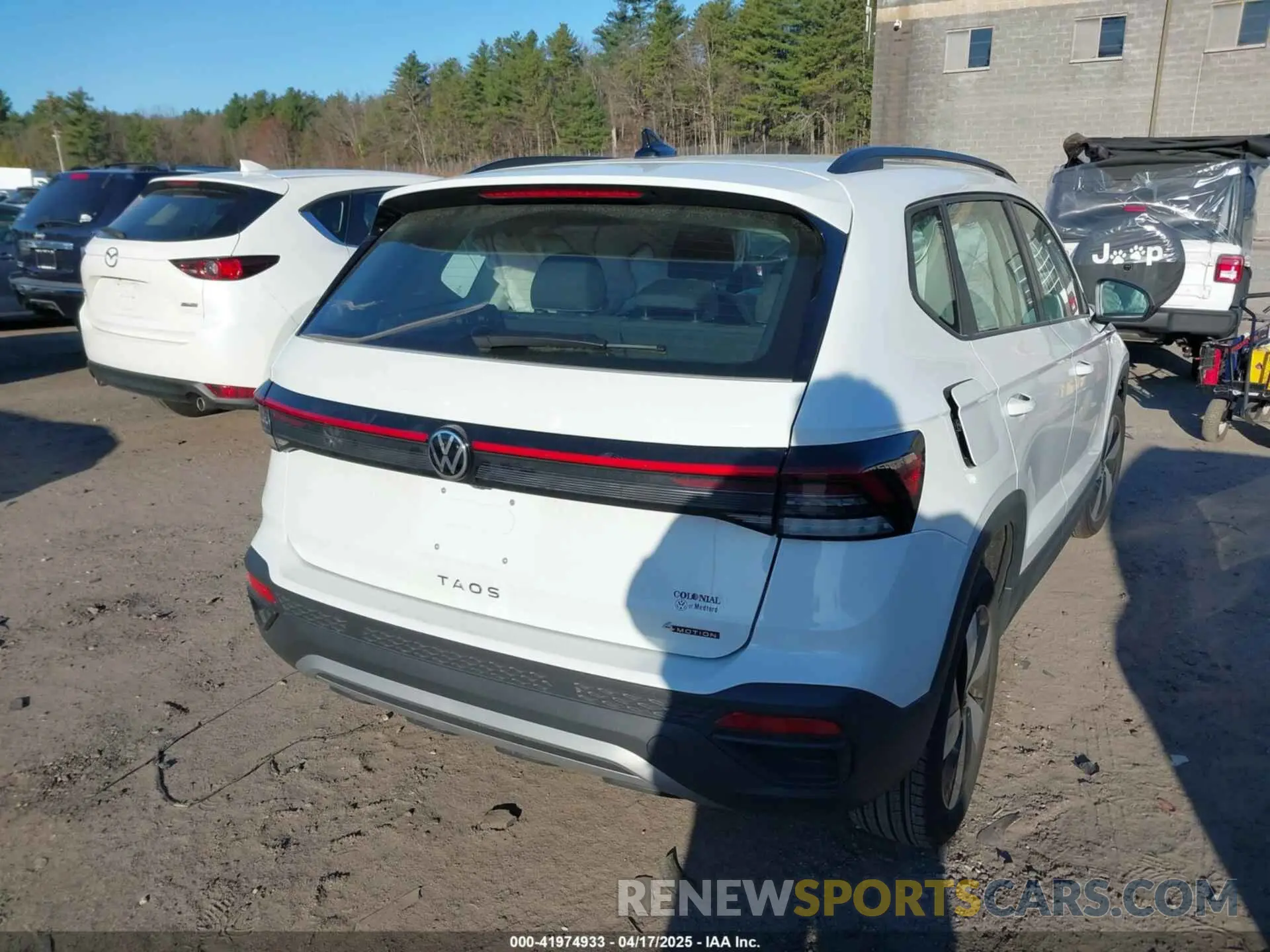 4 fotografías del automóvil dañado 3VV8C7B2XSM015561 VOLKSWAGEN TAOS 2025