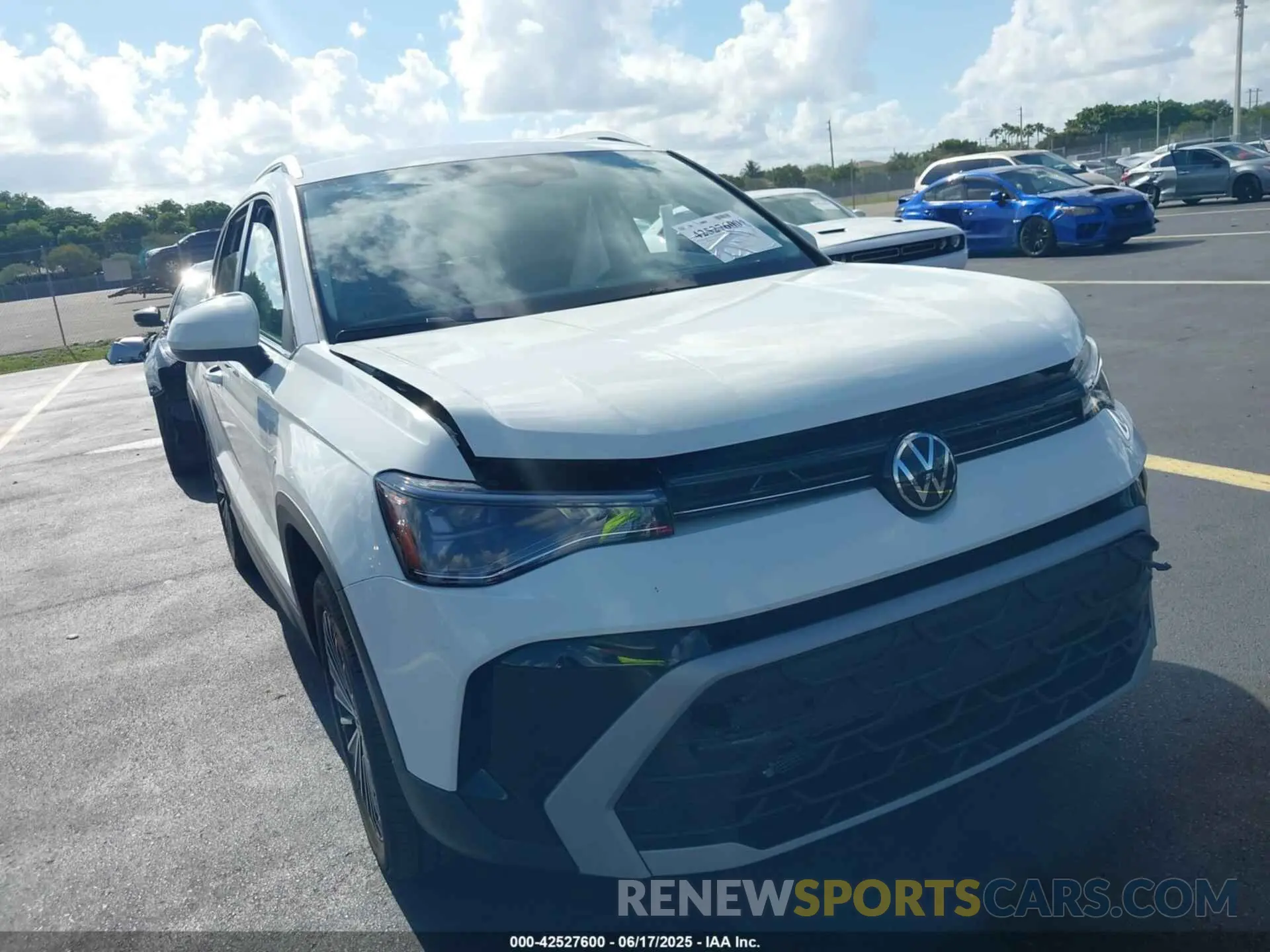 6 fotografías del automóvil dañado 3VVSC7B29SM027173 VOLKSWAGEN TAOS 2025
