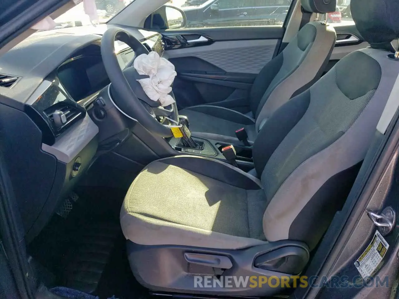 7 fotografías del automóvil dañado 3VVCX7B26NM070043 VOLKSWAGEN TAOS S 2022