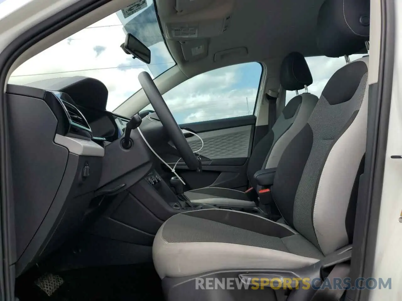 7 fotografías del automóvil dañado 3VVCX7B27NM074439 VOLKSWAGEN TAOS S 2022