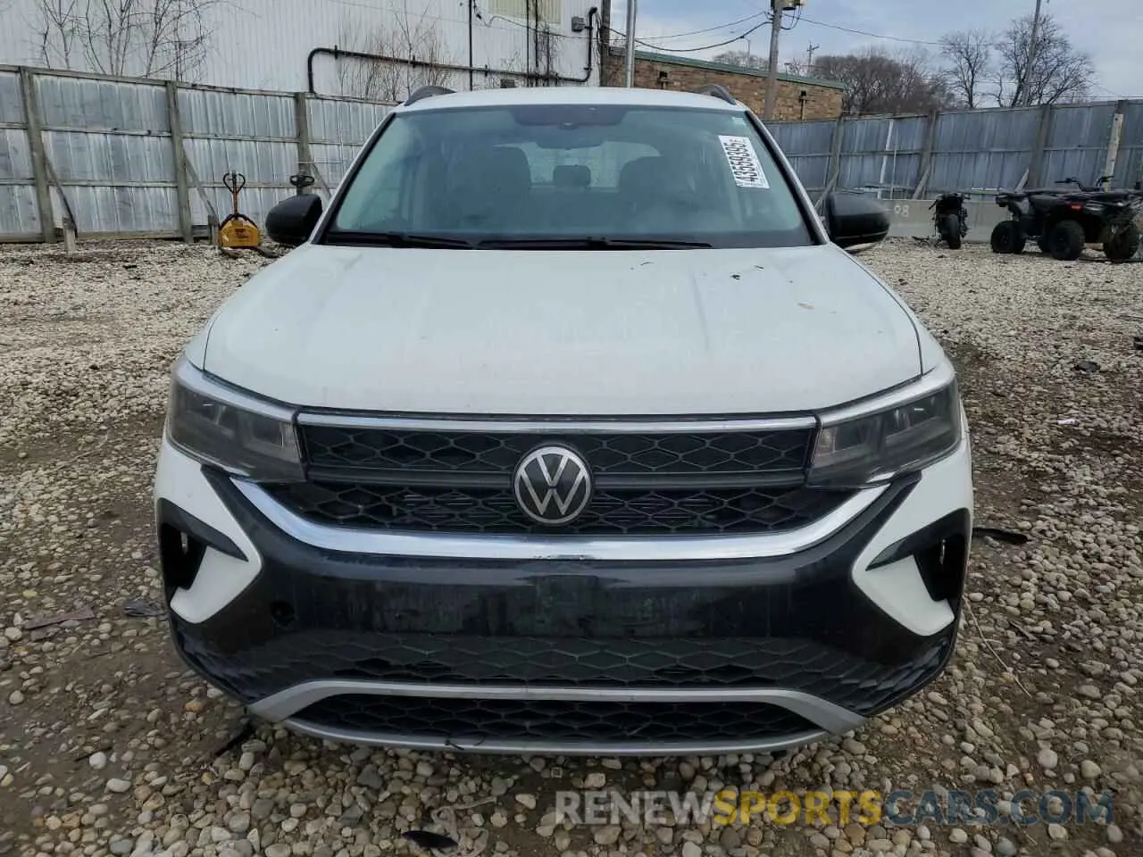 5 fotografías del automóvil dañado 3VVAX7B28PM322188 VOLKSWAGEN TAOS S 2023