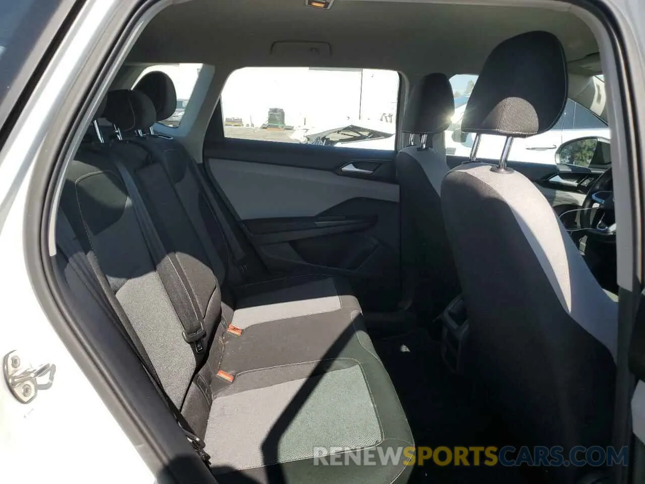 10 fotografías del automóvil dañado 3VVCX7B24PM307678 VOLKSWAGEN TAOS S 2023