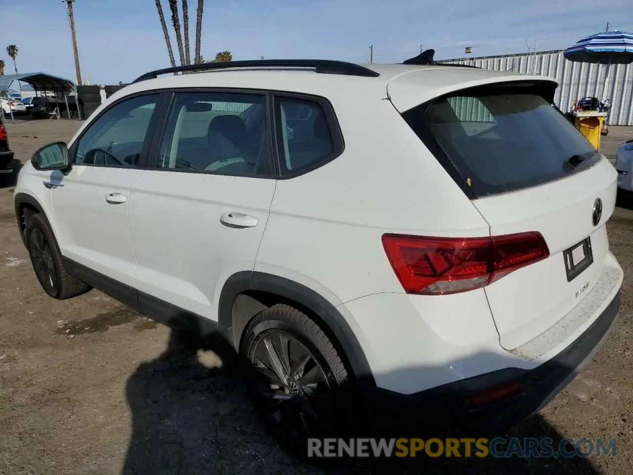2 fotografías del automóvil dañado 3VVCX7B25PM370076 VOLKSWAGEN TAOS S 2023