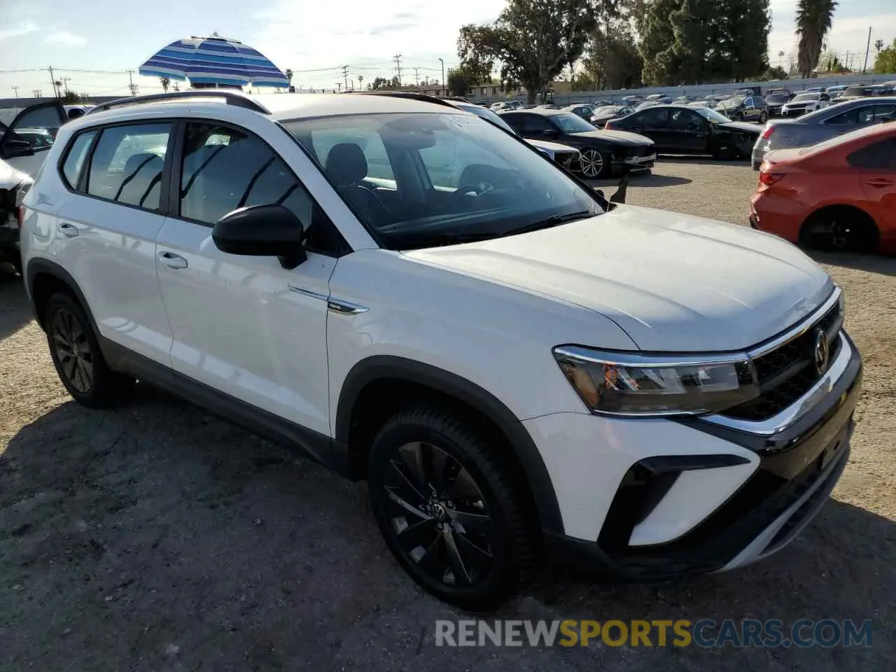 4 fotografías del automóvil dañado 3VVCX7B25PM370076 VOLKSWAGEN TAOS S 2023