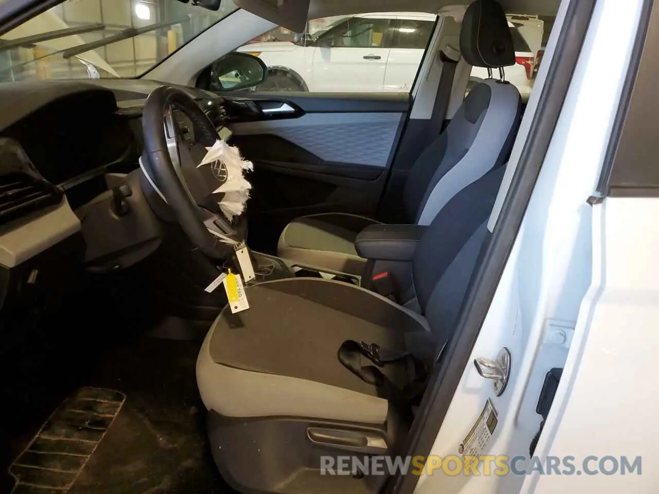 7 fotografías del automóvil dañado 3VVDX7B20PM319931 VOLKSWAGEN TAOS S 2023