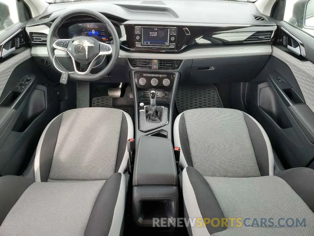 8 fotografías del automóvil dañado 3VV5X7B20RM104508 VOLKSWAGEN TAOS S 2024