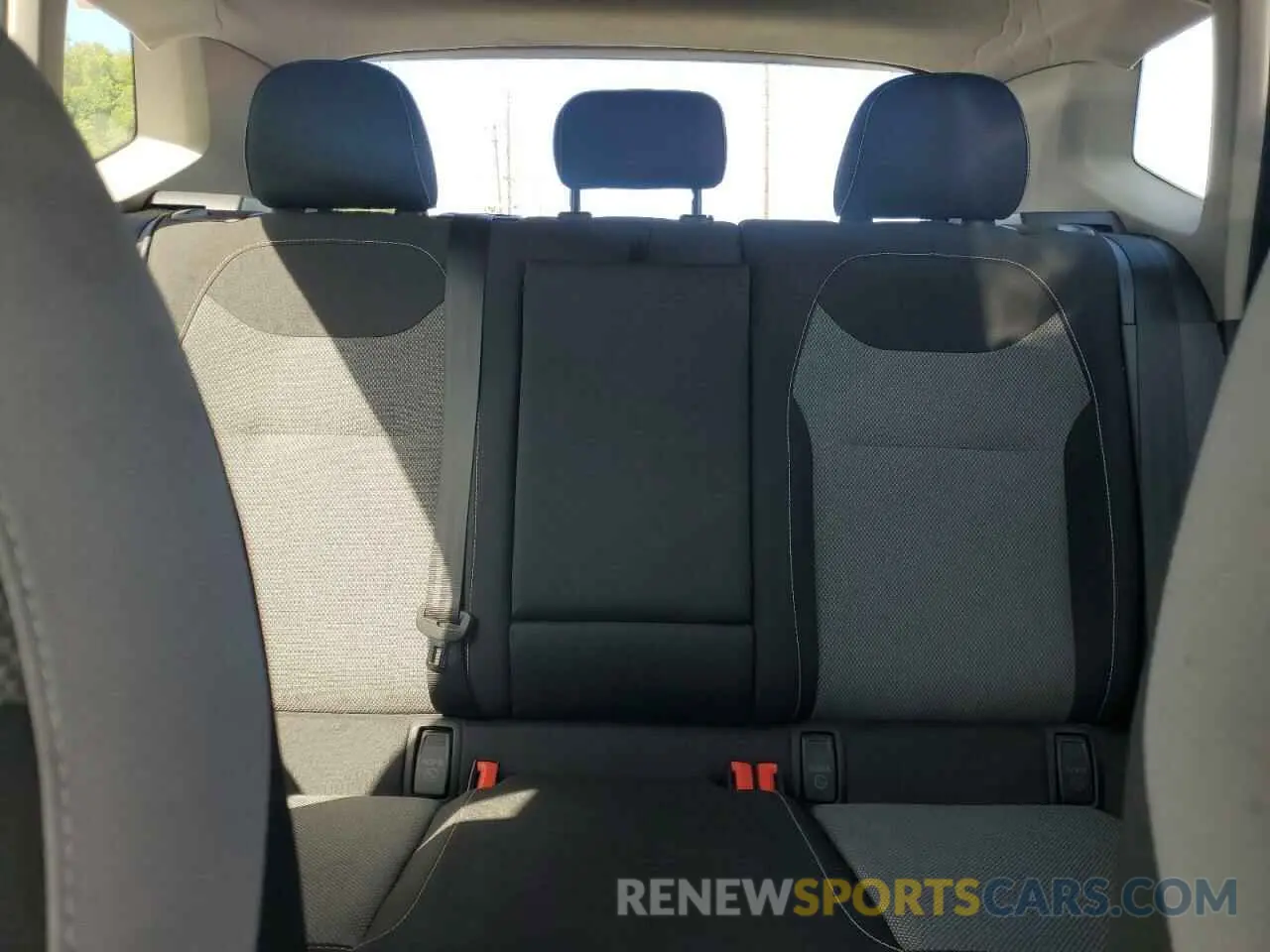 10 fotografías del automóvil dañado 3VV5X7B21RM058557 VOLKSWAGEN TAOS S 2024