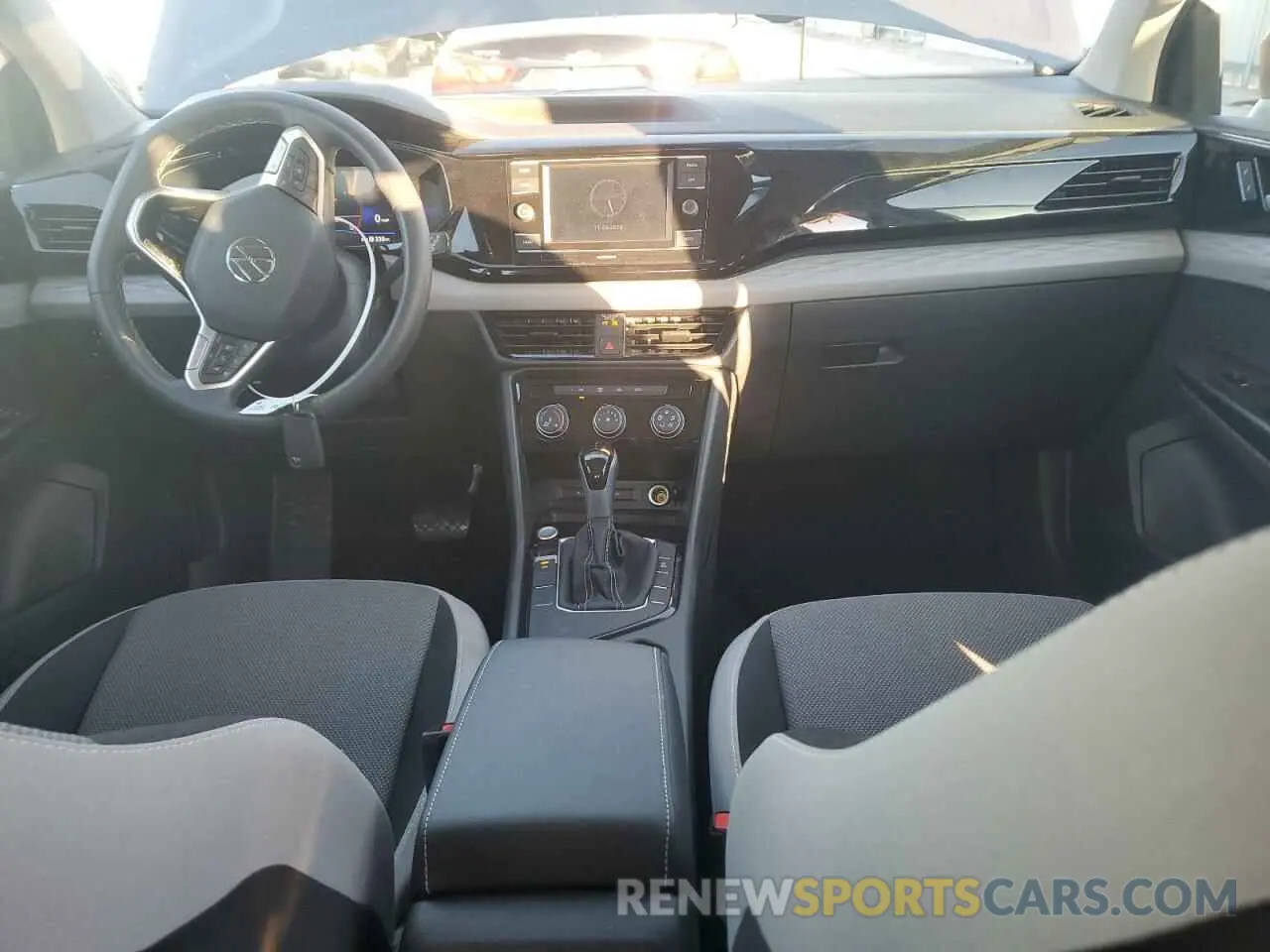 8 fotografías del automóvil dañado 3VV5X7B22RM008315 VOLKSWAGEN TAOS S 2024