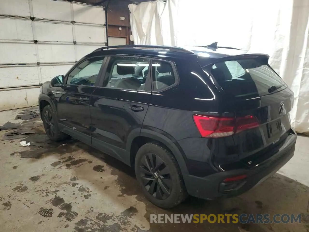 2 fotografías del automóvil dañado 3VV5X7B22RM018049 VOLKSWAGEN TAOS S 2024
