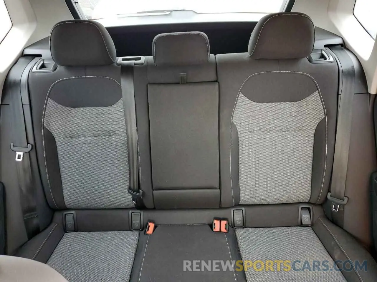 10 fotografías del automóvil dañado 3VV5X7B27RM105381 VOLKSWAGEN TAOS S 2024