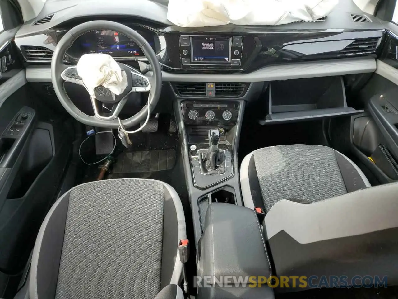 8 fotografías del automóvil dañado 3VV5X7B2XRM057665 VOLKSWAGEN TAOS S 2024