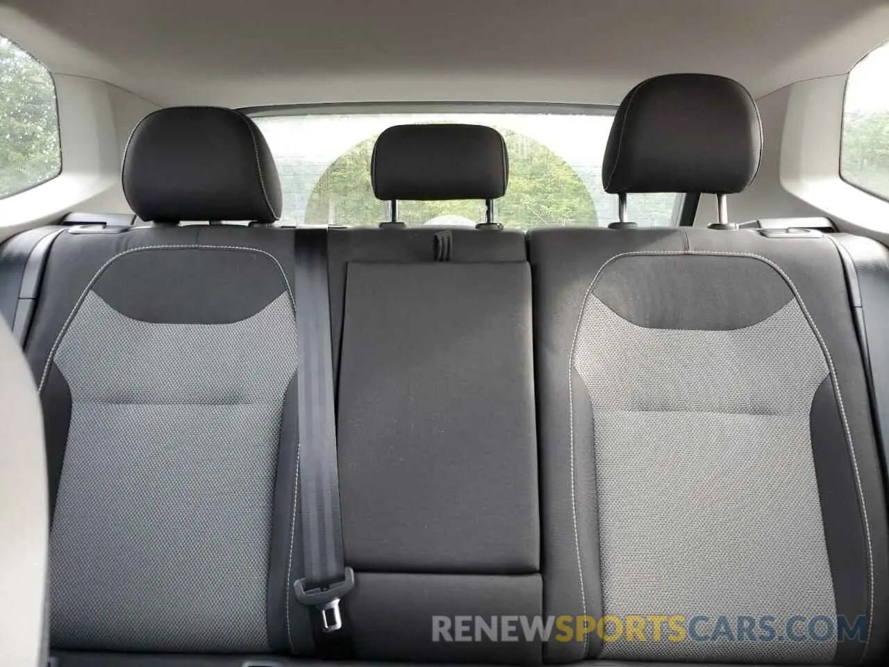 10 fotografías del automóvil dañado 3VV8X7B2XRM046002 VOLKSWAGEN TAOS S 2024