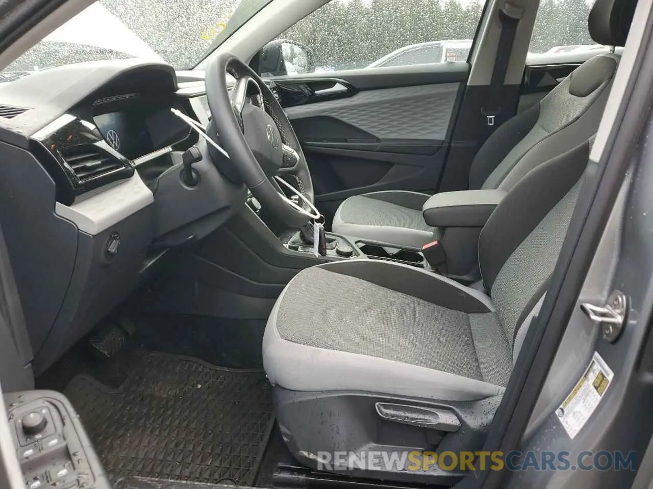 7 fotografías del automóvil dañado 3VV8X7B2XRM046002 VOLKSWAGEN TAOS S 2024