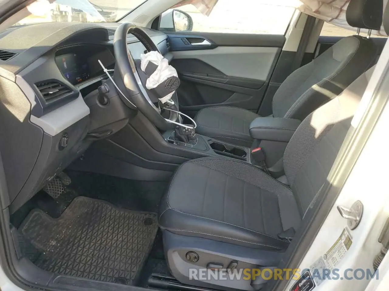 7 fotografías del automóvil dañado 3VVRX7B24NM036628 VOLKSWAGEN TAOS SE 2022