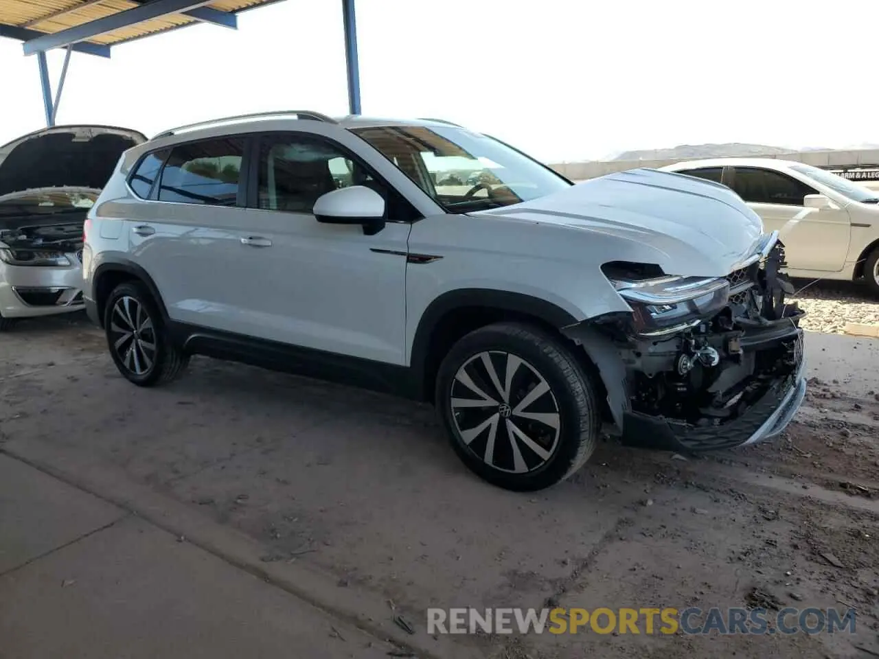 4 fotografías del automóvil dañado 3VVWX7B22NM046237 VOLKSWAGEN TAOS SE 2022