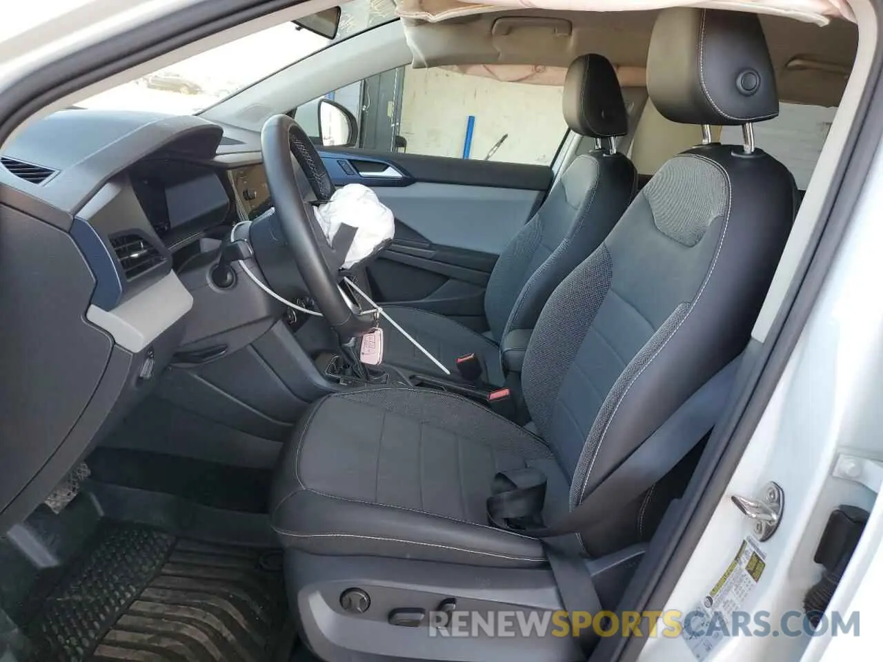 7 fotografías del automóvil dañado 3VVWX7B22NM046237 VOLKSWAGEN TAOS SE 2022