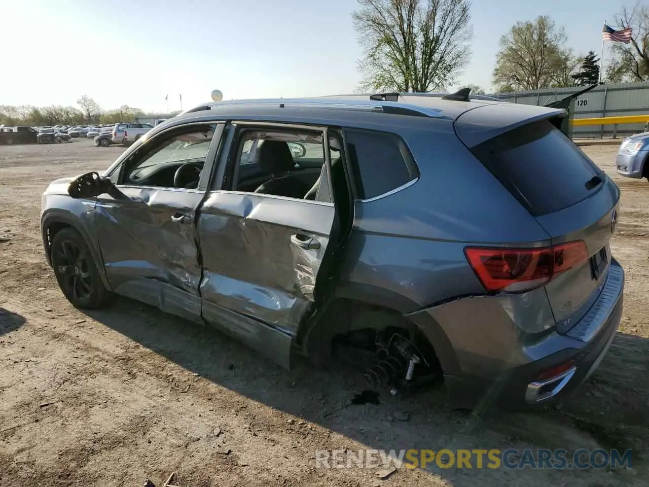 2 fotografías del automóvil dañado 3VVYX7B24NM077935 VOLKSWAGEN TAOS SE 2022