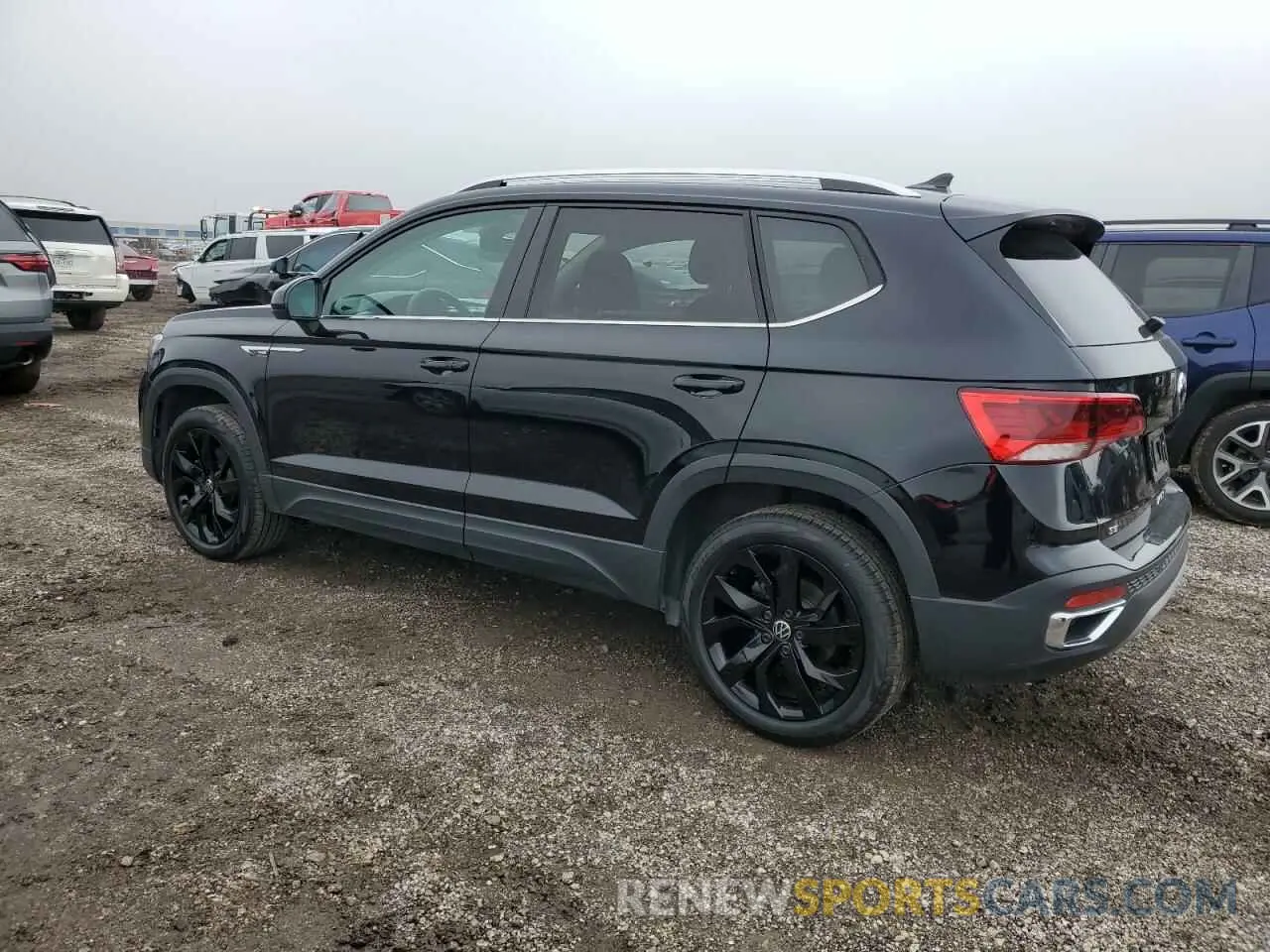 2 fotografías del automóvil dañado 3VVEX7B23PM345413 VOLKSWAGEN TAOS SE 2023