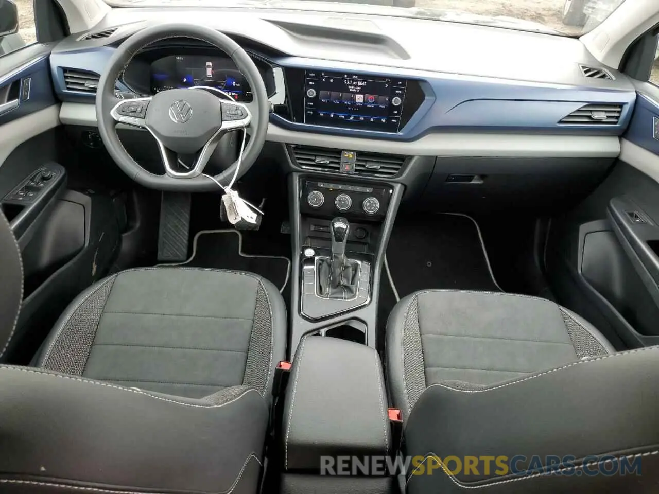 8 fotografías del automóvil dañado 3VVEX7B23PM345413 VOLKSWAGEN TAOS SE 2023