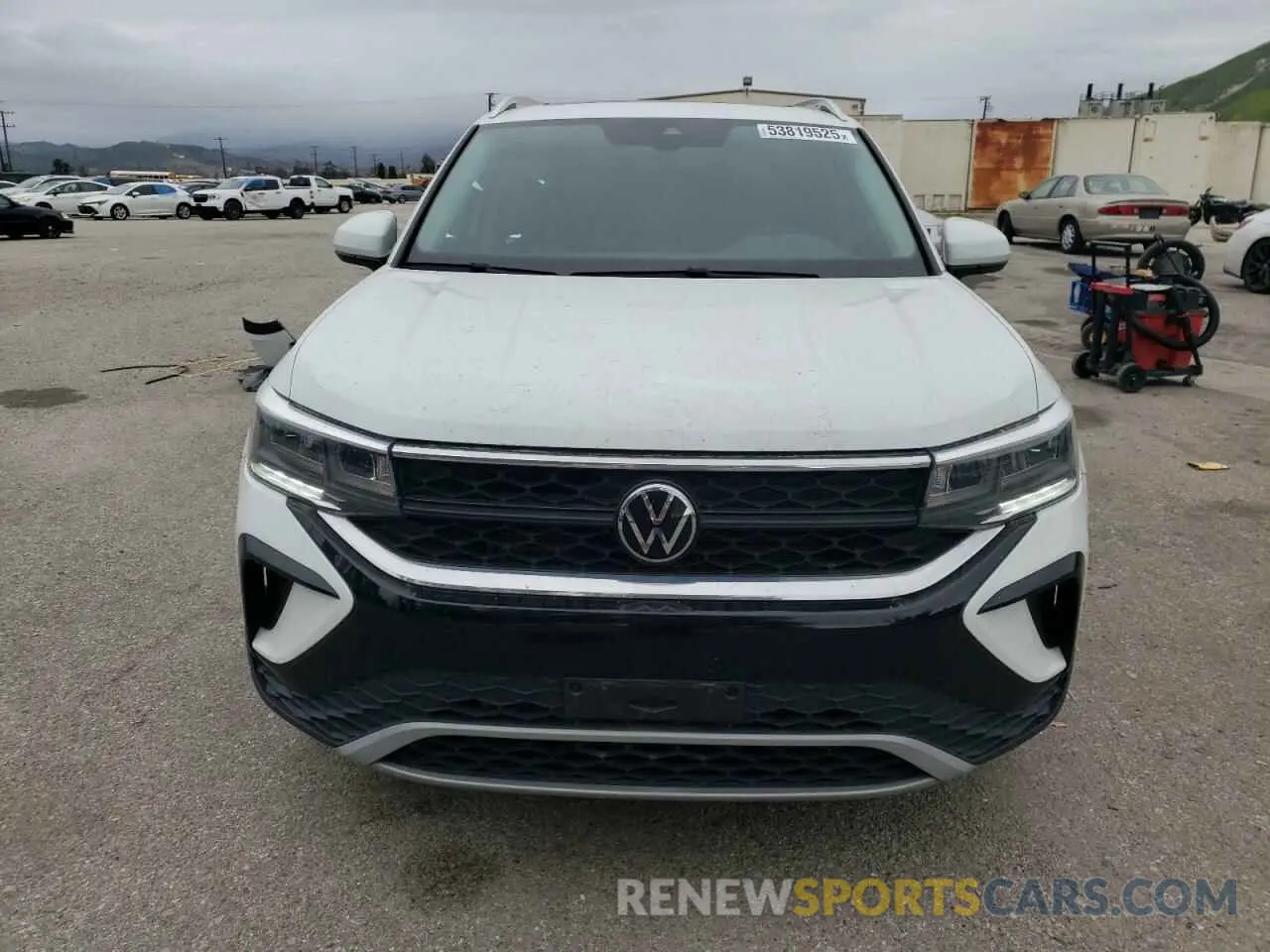5 fotografías del automóvil dañado 3VVEX7B24PM332606 VOLKSWAGEN TAOS SE 2023
