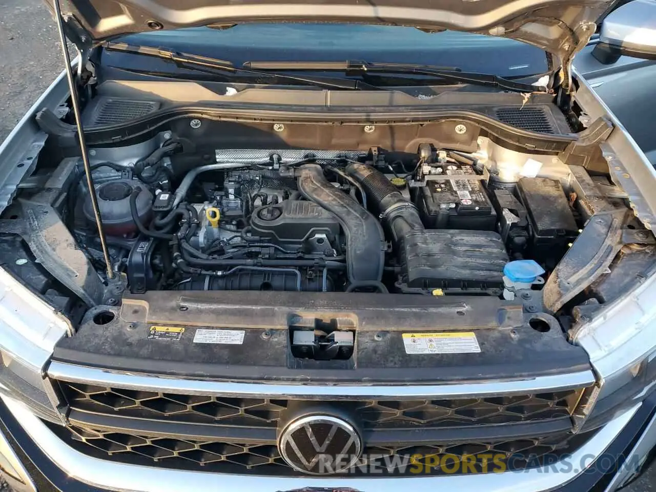12 fotografías del automóvil dañado 3VVNX7B24PM325509 VOLKSWAGEN TAOS SE 2023