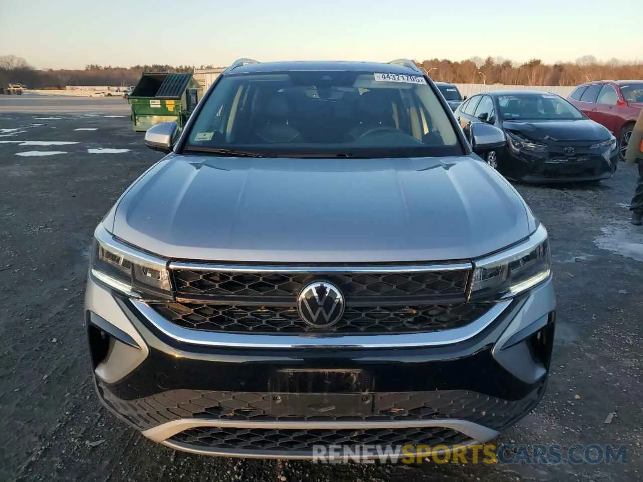 5 fotografías del automóvil dañado 3VVNX7B24PM325509 VOLKSWAGEN TAOS SE 2023