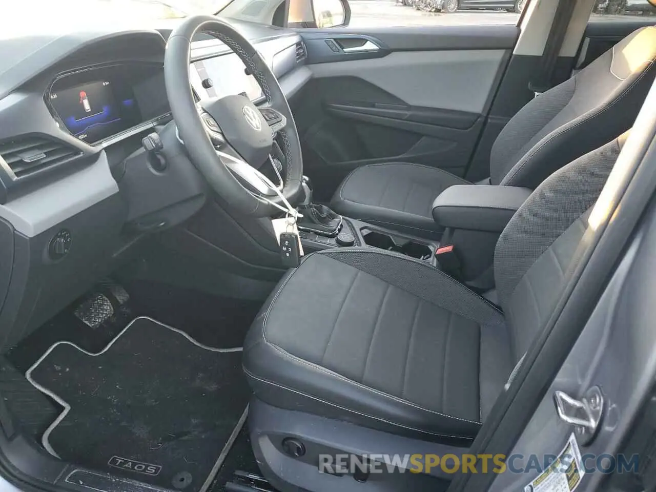 7 fotografías del automóvil dañado 3VVNX7B24PM325509 VOLKSWAGEN TAOS SE 2023