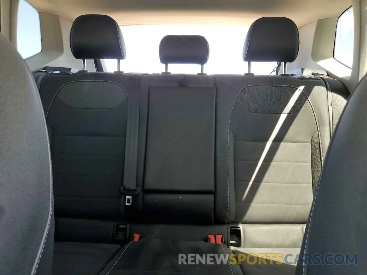 10 fotografías del automóvil dañado 3VVSX7B24PM344659 VOLKSWAGEN TAOS SE 2023
