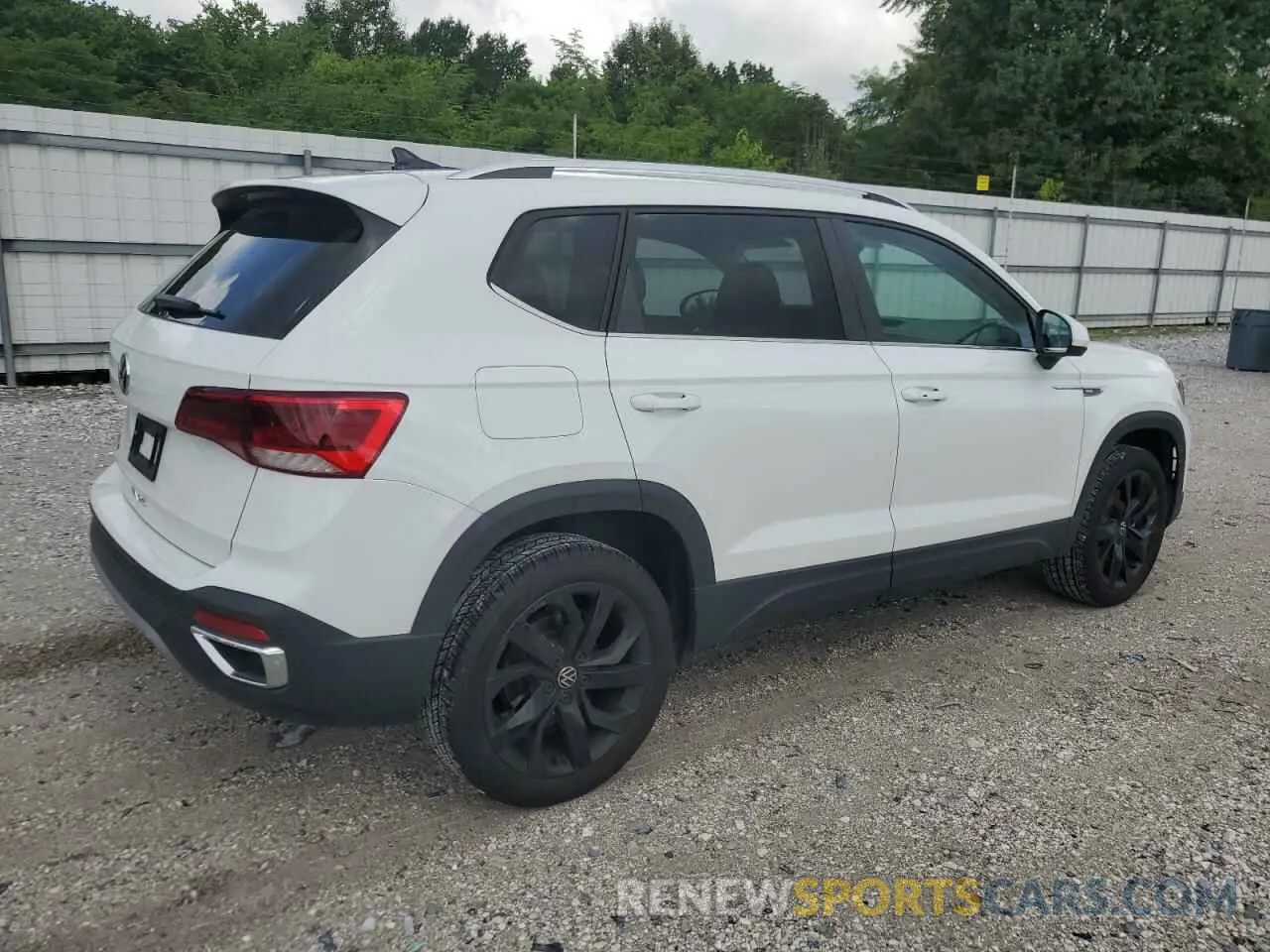 3 fotografías del automóvil dañado 3VVSX7B28PM377731 VOLKSWAGEN TAOS SE 2023