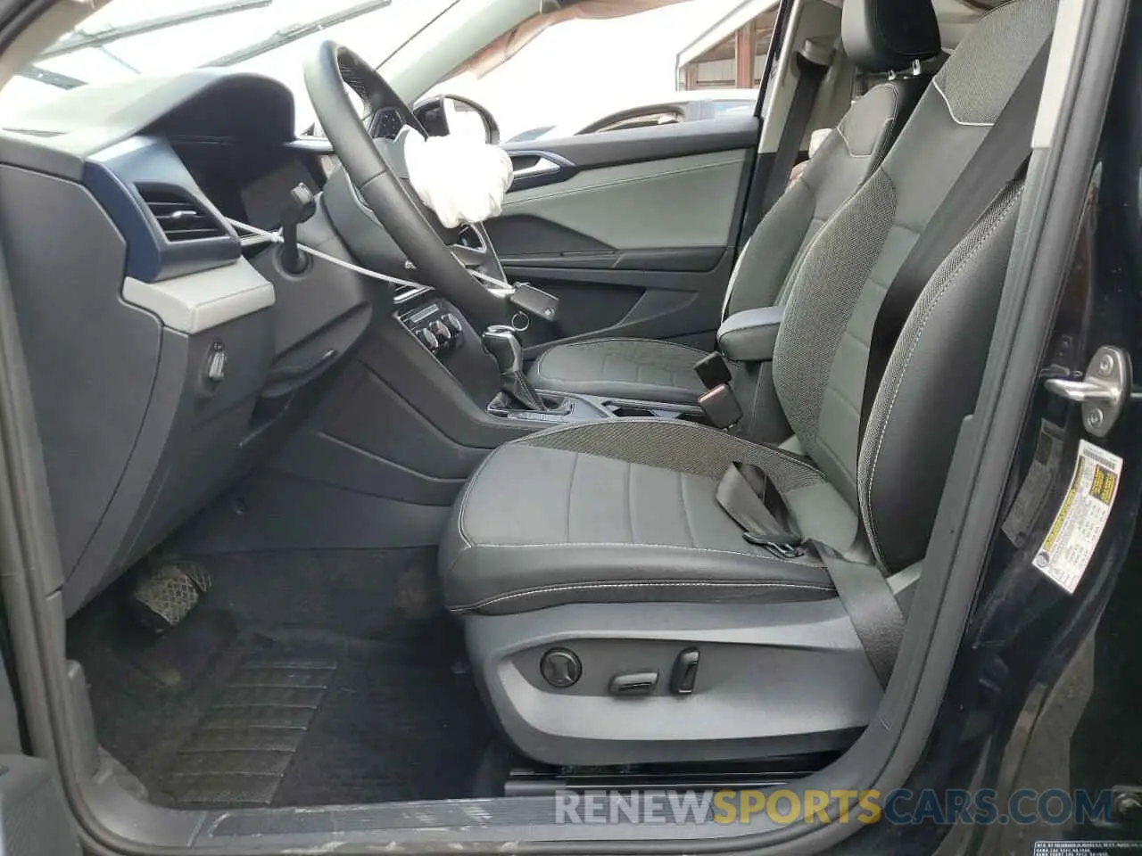 7 fotografías del automóvil dañado 3VVSX7B29PM311270 VOLKSWAGEN TAOS SE 2023