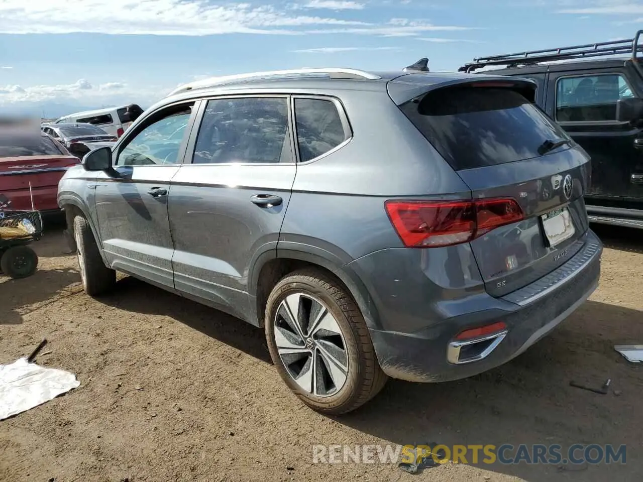 2 fotografías del automóvil dañado 3VVVX7B28PM353734 VOLKSWAGEN TAOS SE 2023