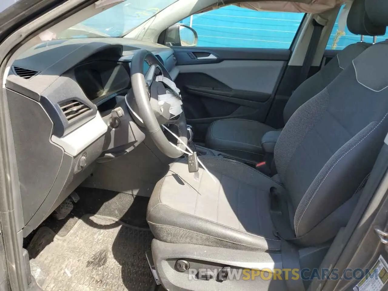 7 fotografías del automóvil dañado 3VVVX7B28PM353734 VOLKSWAGEN TAOS SE 2023