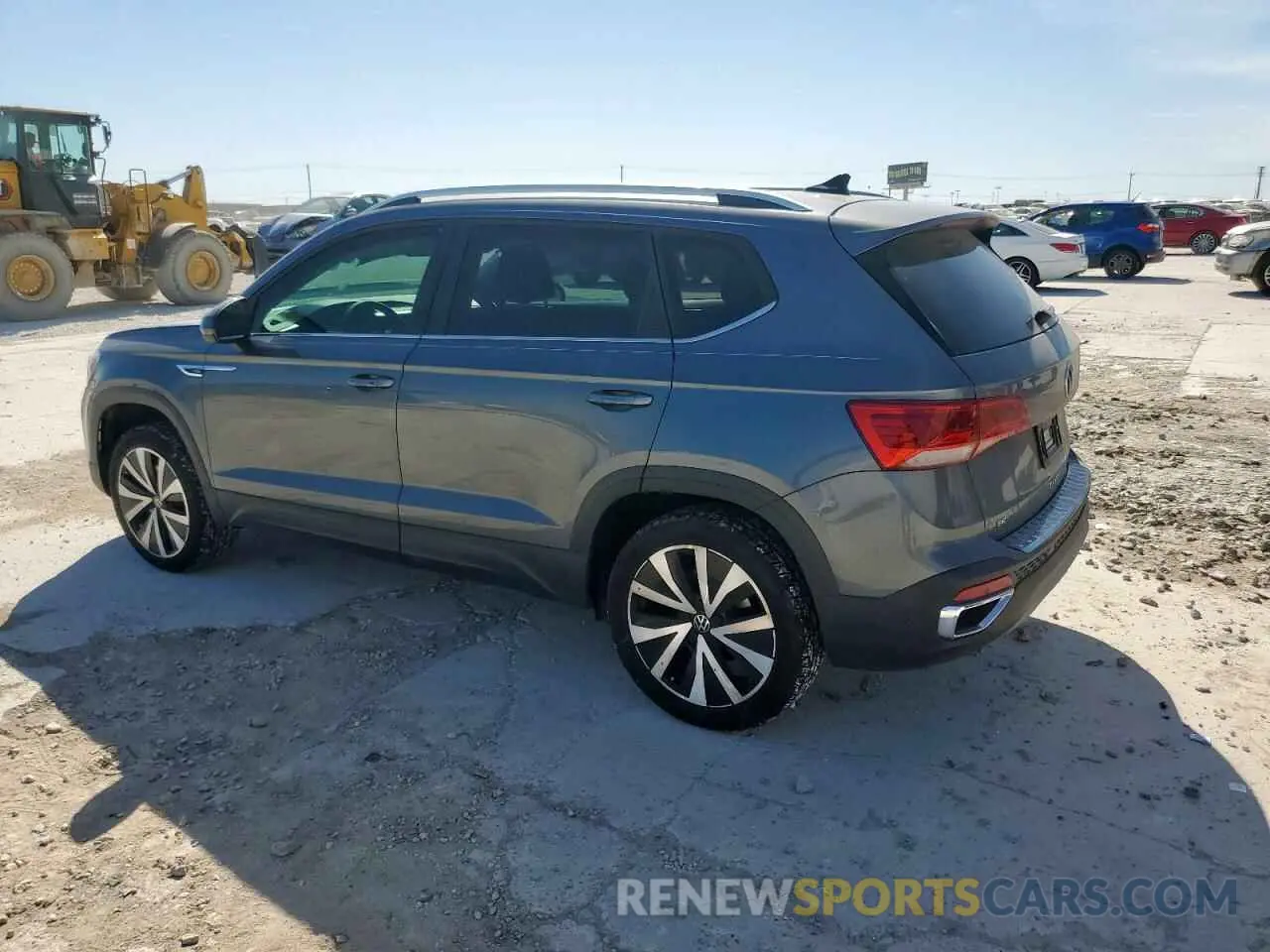 2 fotografías del automóvil dañado 3VVEX7B21RM105067 VOLKSWAGEN TAOS SE 2024