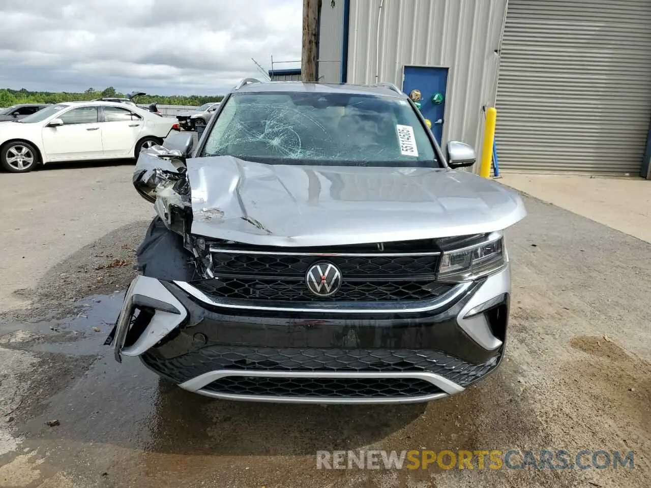 5 fotografías del automóvil dañado 3VVEX7B25RM010172 VOLKSWAGEN TAOS SE 2024
