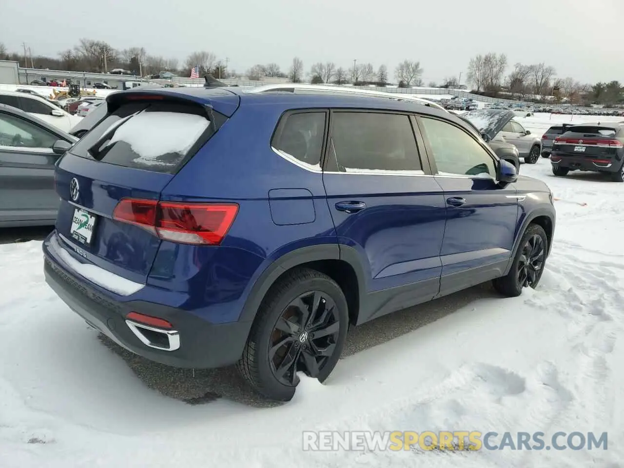 3 fotografías del automóvil dañado 3VVEX7B26RM118977 VOLKSWAGEN TAOS SE 2024