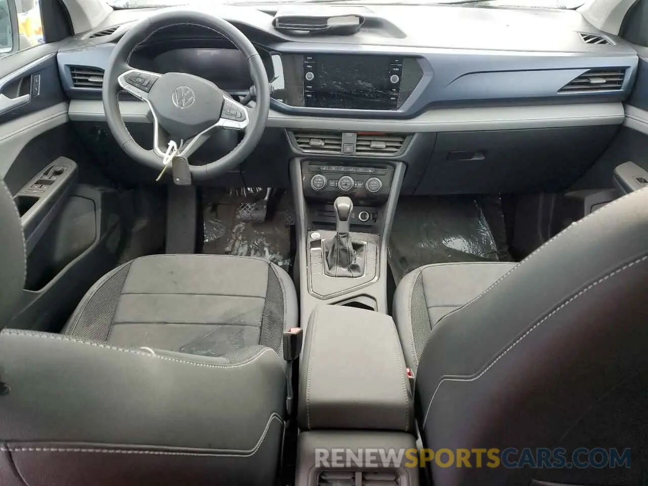 8 fotografías del automóvil dañado 3VVEX7B26RM118977 VOLKSWAGEN TAOS SE 2024