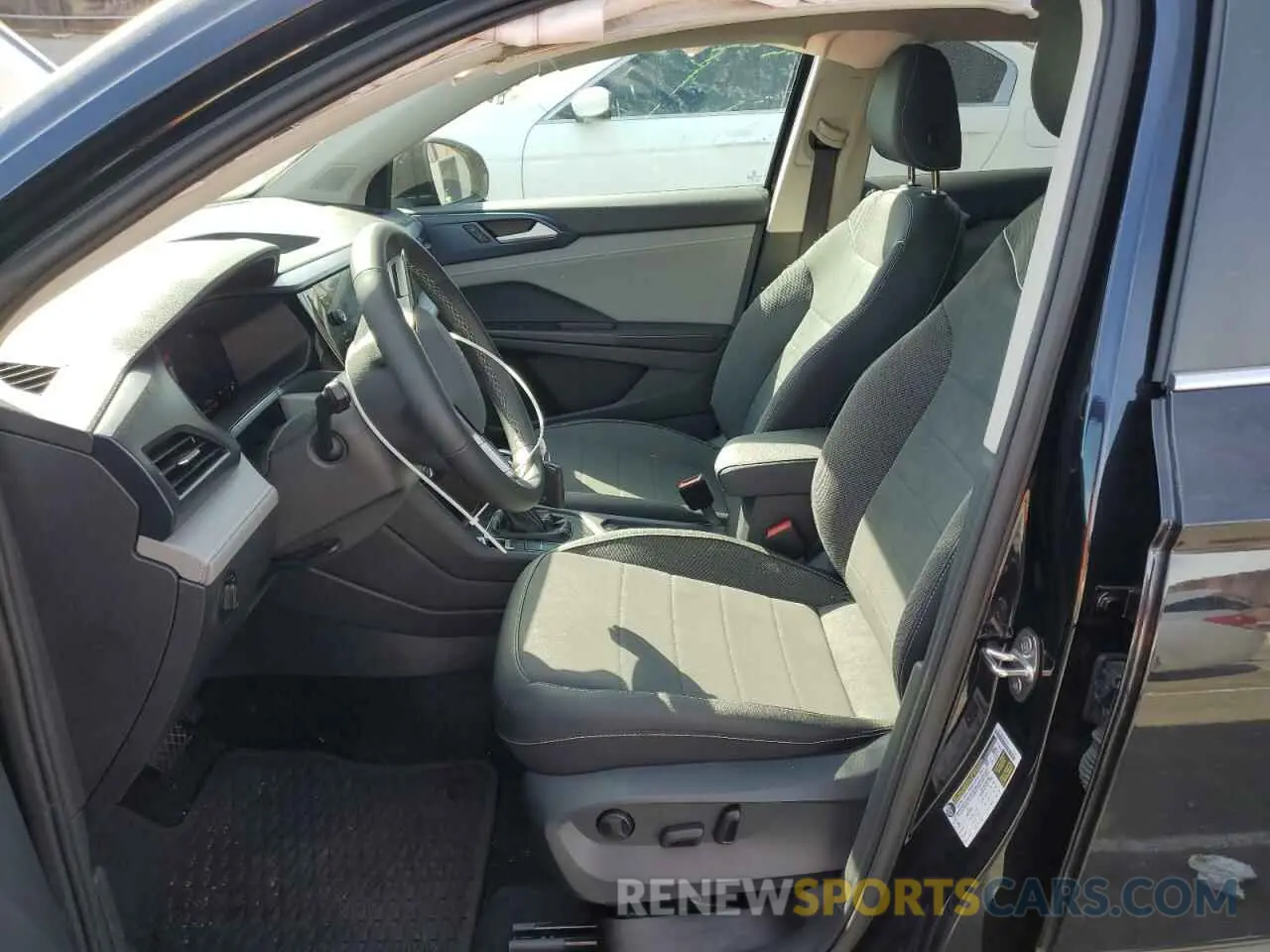 7 fotografías del automóvil dañado 3VVEX7B28RM051086 VOLKSWAGEN TAOS SE 2024