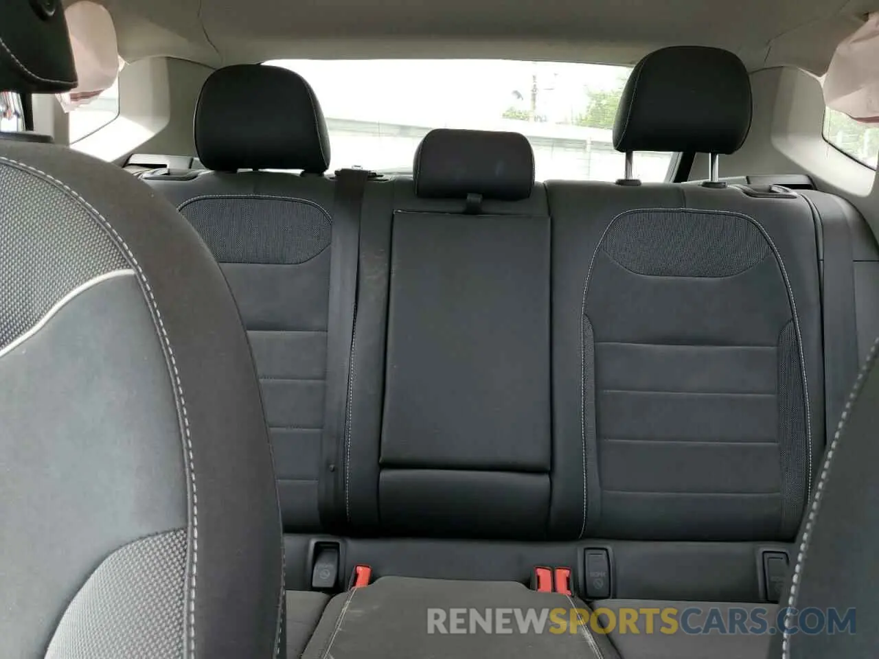 10 fotografías del automóvil dañado 3VVSX7B20RM000863 VOLKSWAGEN TAOS SE 2024