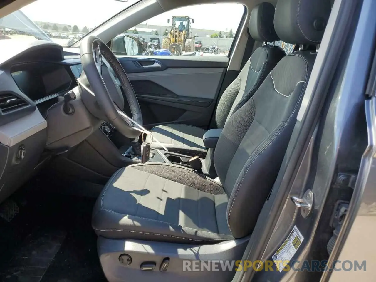 7 fotografías del automóvil dañado 3VVSX7B20RM012706 VOLKSWAGEN TAOS SE 2024