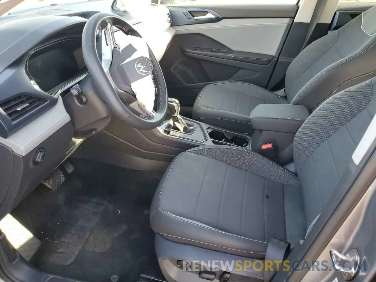 7 fotografías del automóvil dañado 3VVSX7B20RM034253 VOLKSWAGEN TAOS SE 2024